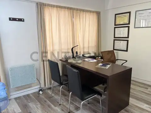 ALQUILER CONSULTORIO/ OFICINA  EN RECOLETA