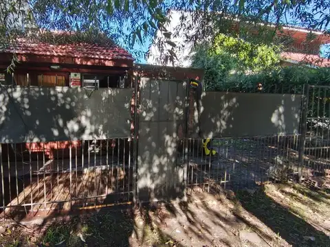 VENTA 2 PROPIEDADES A RECICLAR, LOS PINARES