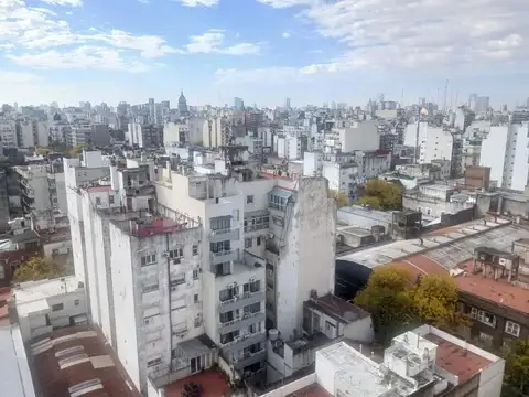 Av Independencia 2100, Piso 13