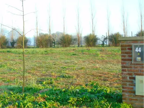 Terreno en Venta de 902,0 m2