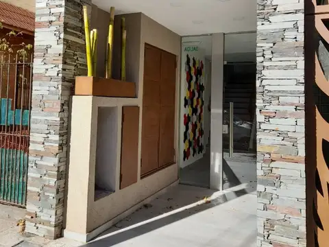 Alcaraz 4800, Piso 5