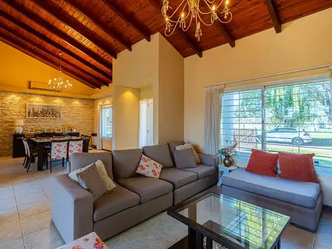 Casa en Venta en Ibarlucea, USD 210.000