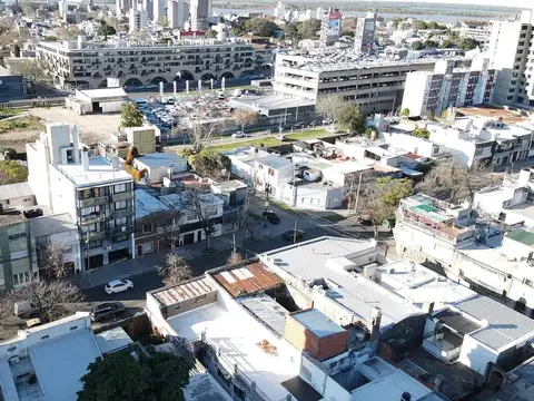 Terreno/Casa en Venta - Apto Desarrollo