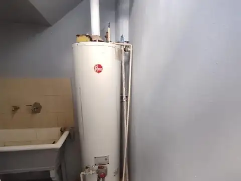 Depto Tipo Casa en Alquiler al Este