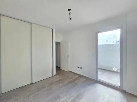 Departamento de 2 ambientes con jardin a estrenar en Haedo