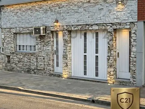 Imperdible PH 3 Ambientes con Entrada Independiente - Terraza Propia - Sin Expensas - Gran Potencial