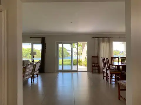 Casa en Venta de 5 dormitorios