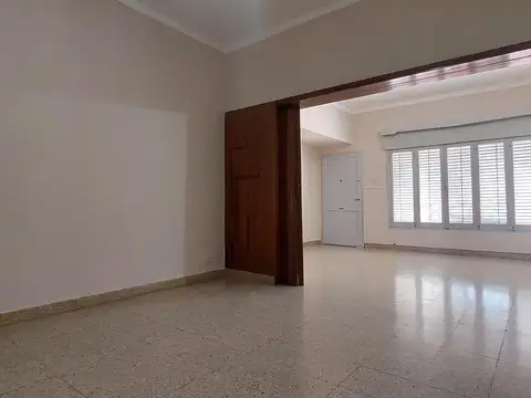 Casa en Alquiler en San Martin, $ 1.400.000