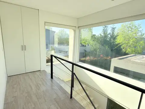 Casa en Alquiler en Ayres Plaza, USD 2.500