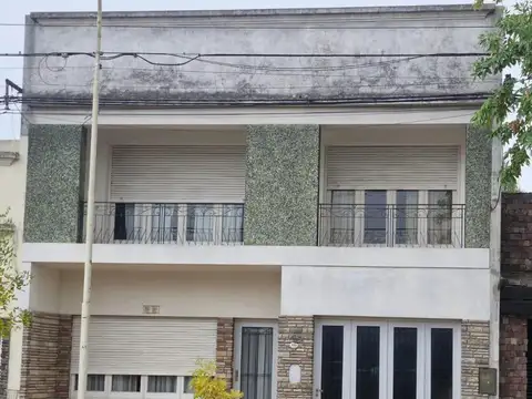 CASA EN VENTA EN 9 DE JULIO