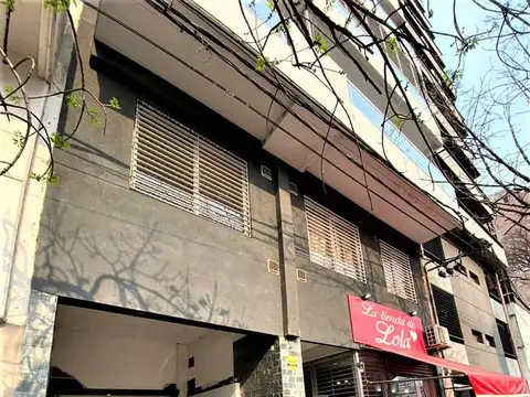 Cochera - Luis Agote