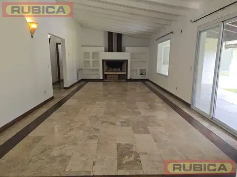 Casa en Venta en Pilar, USD 315.000