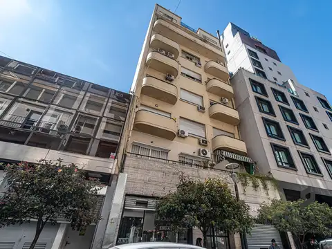 Maipú 900