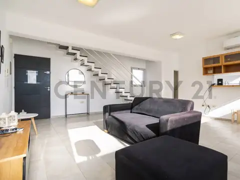 12 entre 42 y 43 500, Piso 4