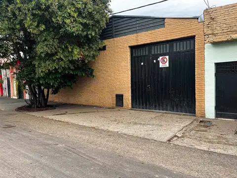 VENTA - Galpon parabolico de 8,66m x 23m (200m2). Ludueña, Rosario.