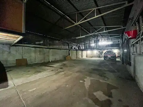Galpon en Venta 23  mts Fondo