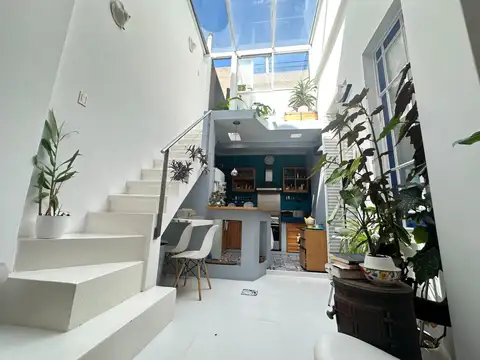 Casa 2 ambientes con 1 baño