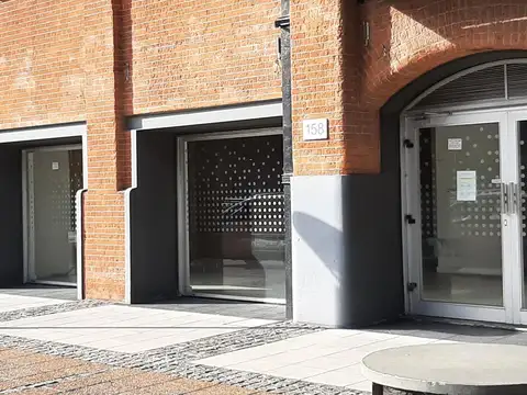 Alicia Moreau de Justo  al 100