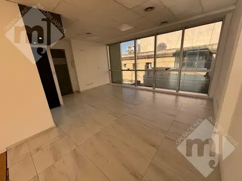 Local en Alquiler en San Fernando Vias  /  Centro, $ 1.200.000