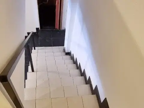 Dúplex 2 ambientes a la calle - Magallanes y Av. J. Peralta Ramos