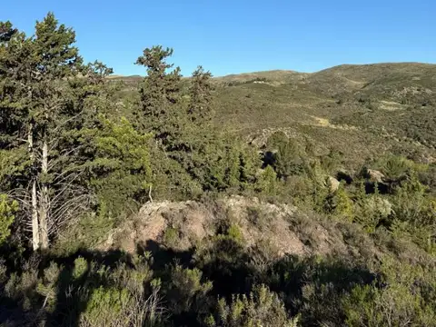 Se vende casa con gran terreno con vistas inmejorables en La Cumbre