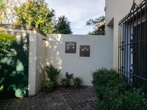 Depto Tipo Casa 7 ambientes con 2 baños