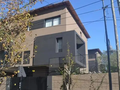 TRIPLEX EXCEL UBICACION TIGRE CENTRO 5amb VENTA