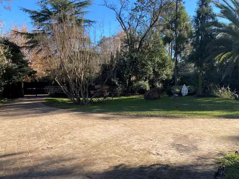 Casa en Venta con 1 cochera
