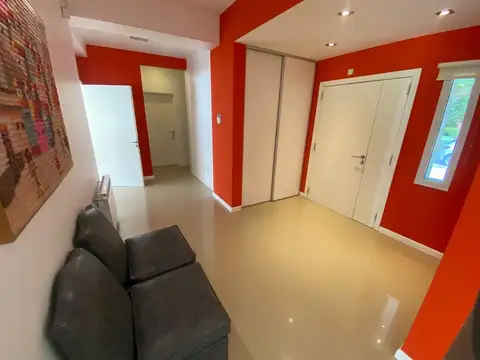 CASA 3 DORMITORIOS EN VENTA EN PLOTTIER B° PRIVADO