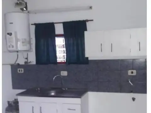 Casa 2 ambientes con 1 baño