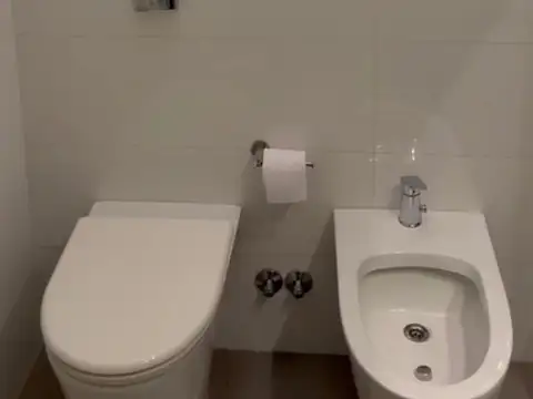 Departamento en Alquiler con 1 cocheras