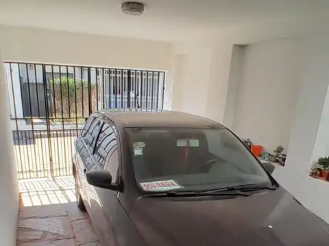 Depto Tipo Casa 7 ambientes con 1 baño