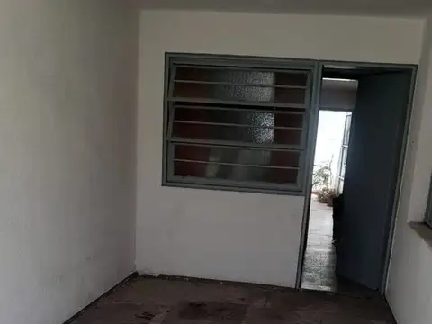 Depto Tipo Casa en Venta en Parque Chacabuco, USD 85.000