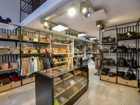 Local comercial c/ depósito + entrepiso Alquilado