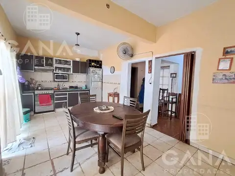 Venta Casa en arroyito 3 dormitotios patio y cochera