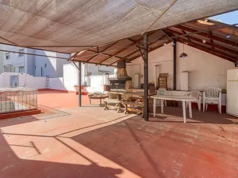 Depto Tipo Casa en Venta en Flores, USD 220.000