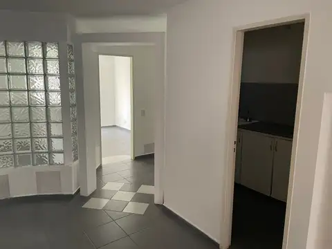 Oficina en Alquiler en Centro, $ 1.100.000