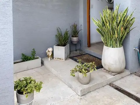 Venta De Casa Las Nazarenas Pilar