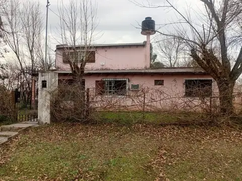 Casa con Hermoso terreno en El Brillante, Colon