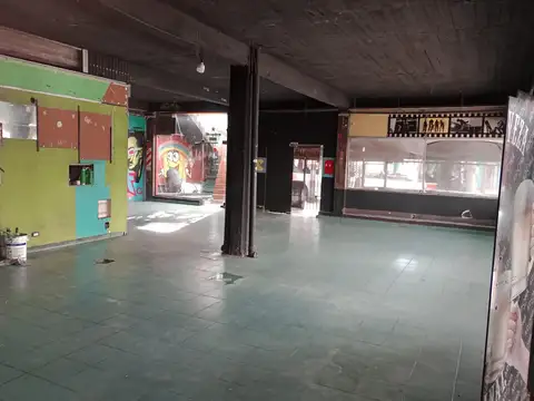 Avenida Juan Domingo Peron al 3300