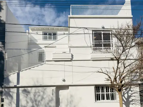 Dueño vende hermosa casa lote propio en Parque Chas 5 Amb 250m² Totales