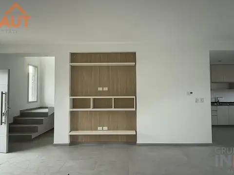 Depto Tipo Casa en Venta en Cipolletti, USD 240.000