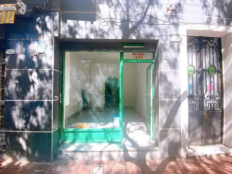 Local en  alquiler en San Fernando centro.