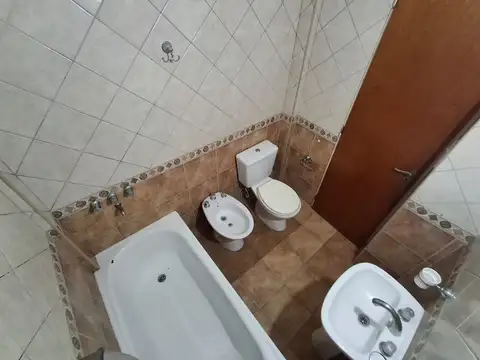 Departamento en Alquiler en Lomas Del Mirador, $ 500.000