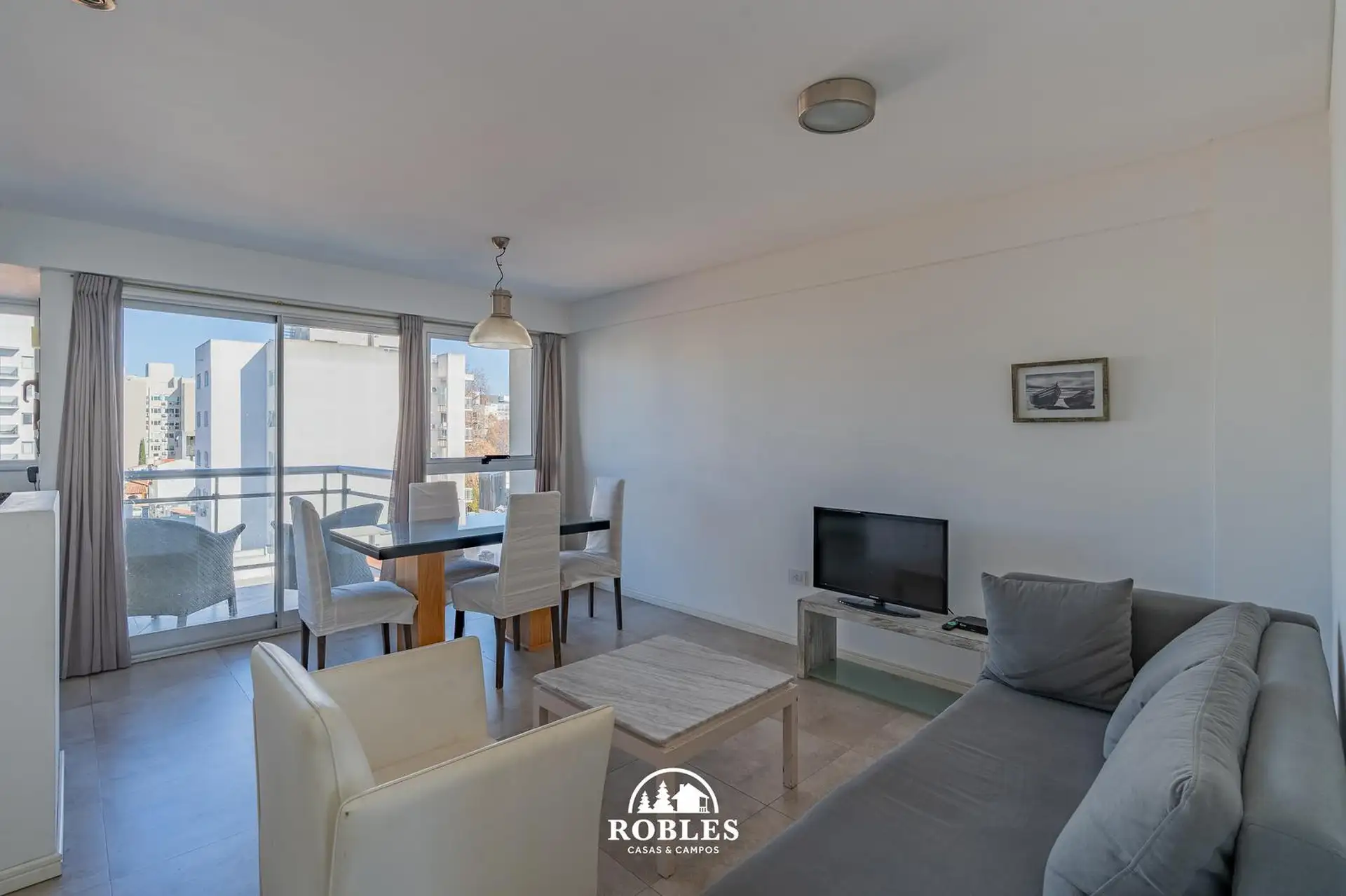 Departamento tres ambientes en Guemes Residencial