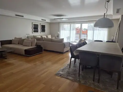 Departamento en Alquiler de 5 ambientes