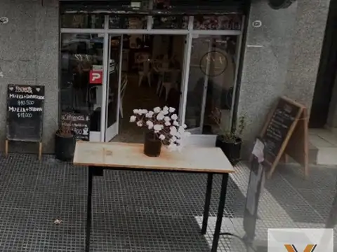 Local en venta - 2 baños - Balvanera