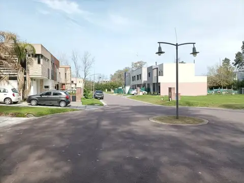 Terreno en Venta en Villa Rosa, USD 27.900