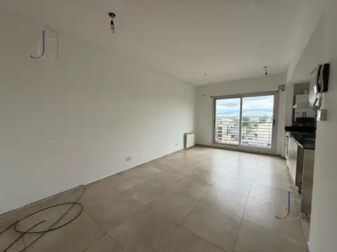 Departamento en Alquiler en Castelar Sur, $ 600.000