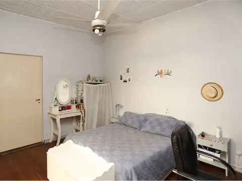 Casa  con local en venta en Velez Sarsfield. DUEÑO VENDE